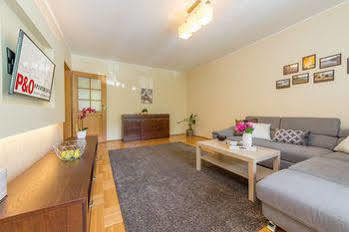 Apartment P&o Gieldowa Serviced Warsaw